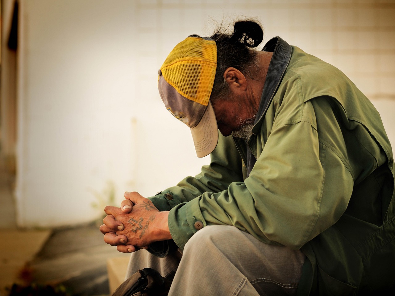 people, homeless, male, street, poverty, social, city, person, homelessness, life, men, man, charity, issue, horizontal, hunger, shelter, community, outreach, relief, work, old, beggar, hostel, services, volunteer, volunteering, food, sad, unhappy, hungry, and, poor, bank, forties, brown food, brown city, brown work, brown life, brown community, brown communication, brown street, brown bank, brown social, brown old, brown service, homeless, homeless, homeless, homeless, poverty, poverty, charity, hunger, hunger, beggar, hungry, poor, poor, poor, poor, poor