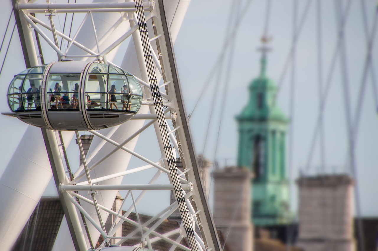 london, britain, london eye, sky, landmark, ferris wheel, tourism, skyline, nature, attraction, city, people