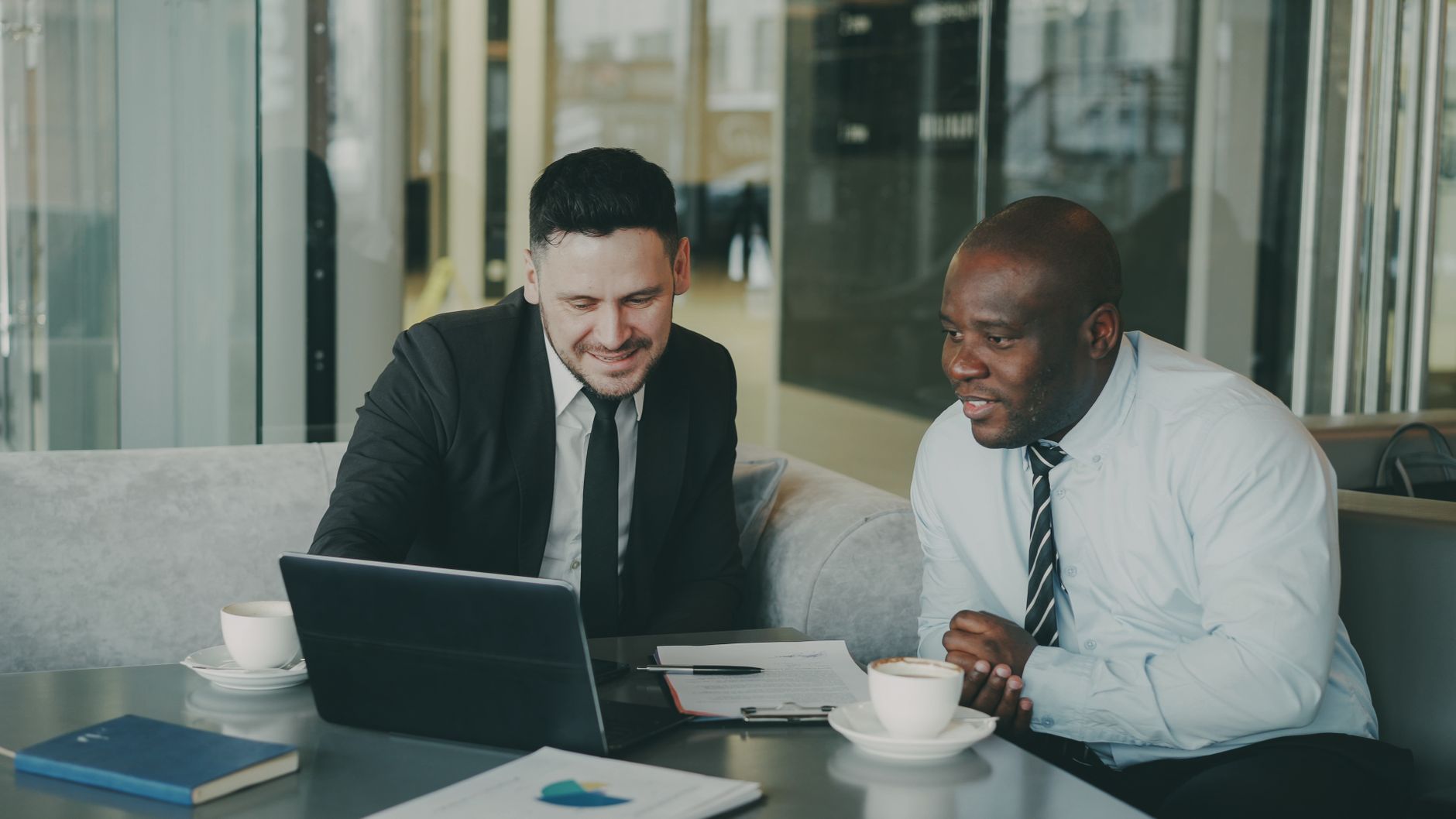 AI sales conversation in a modern Los Angeles office setting