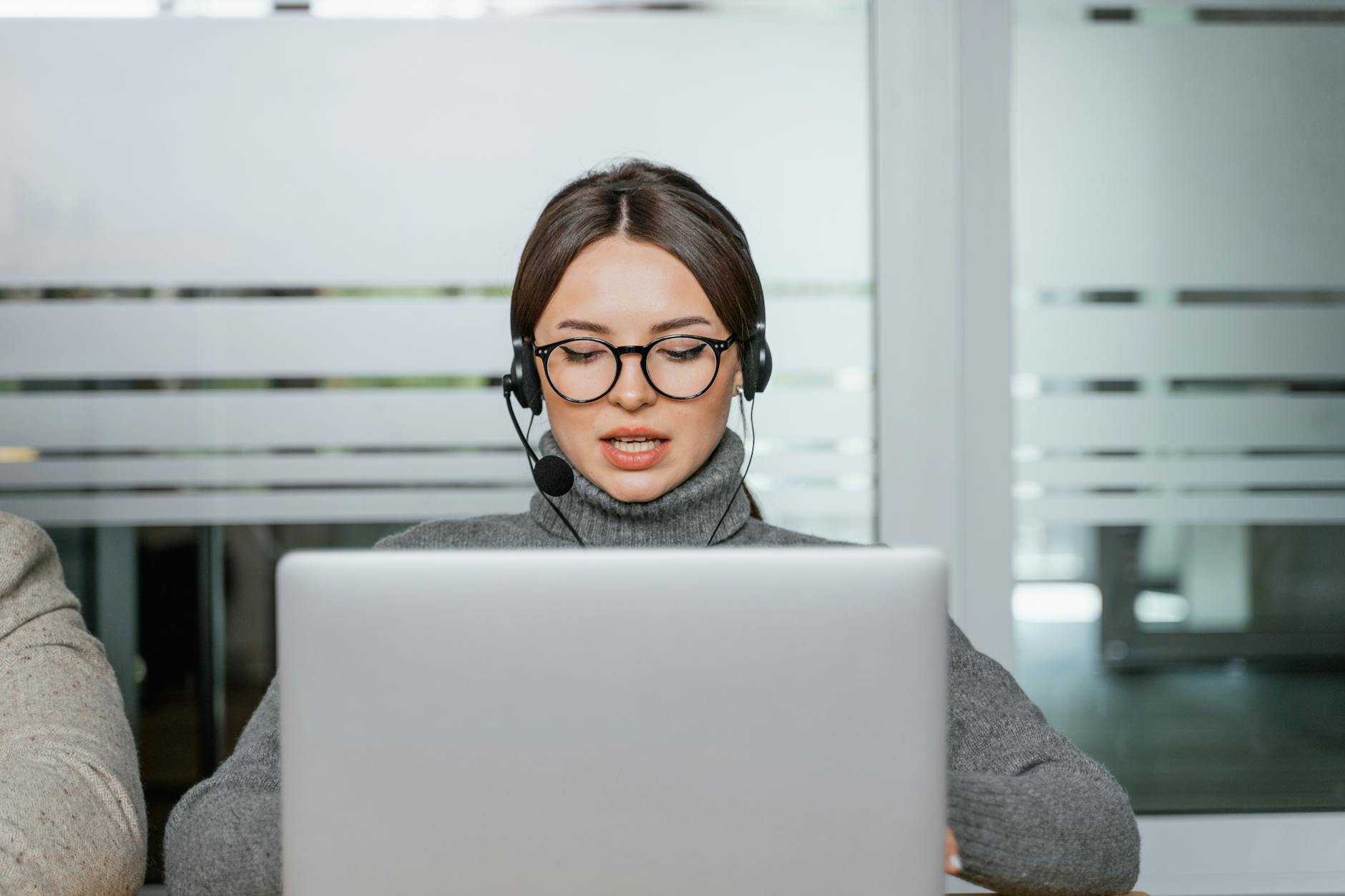 AI chatbot conversation on laptop screen in Long Beach business