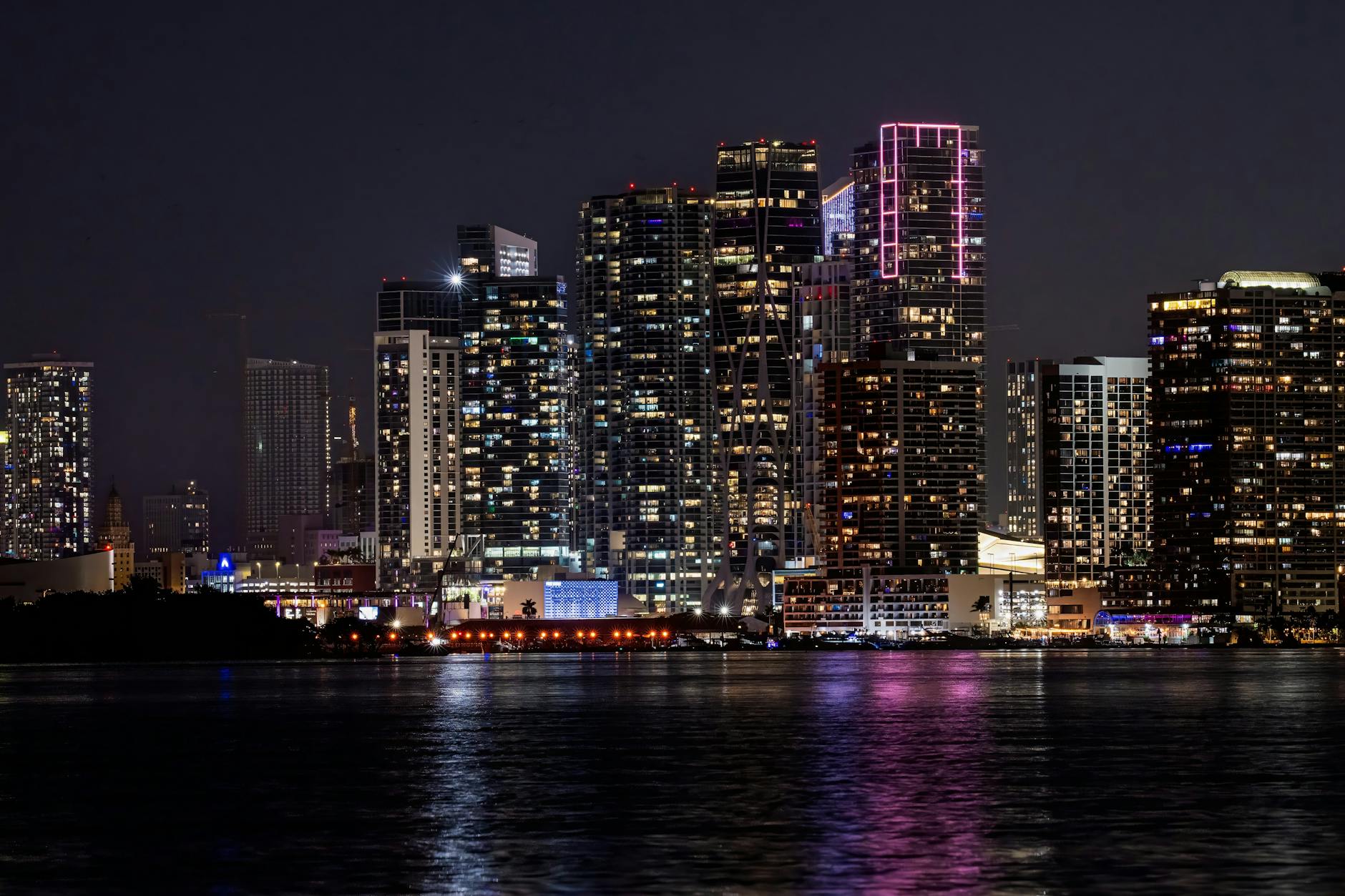 Enterprise Sales AI in Miami: The 2026 Guide for B2B Dominance