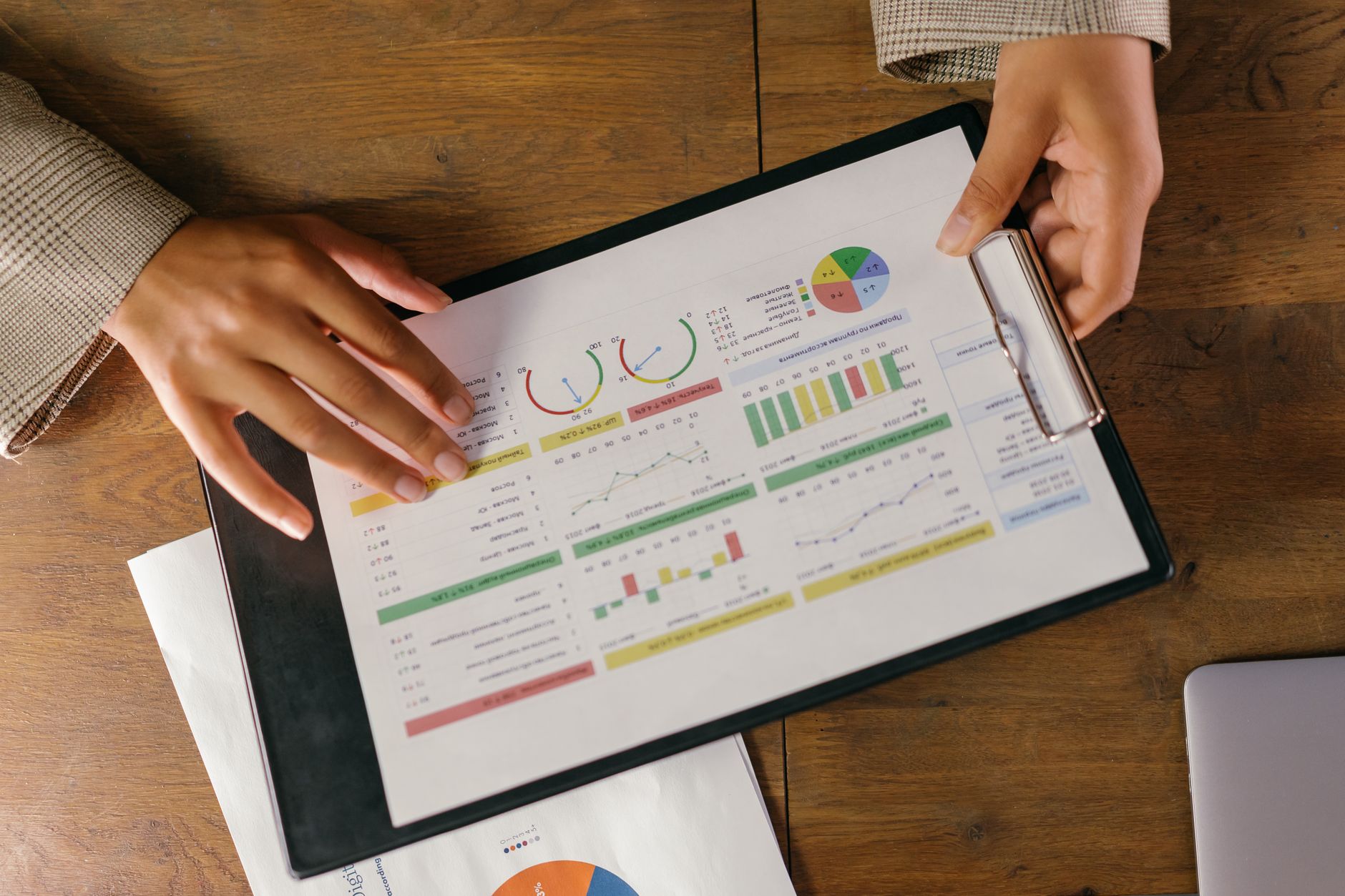 Dashboard displaying programmatic SEO content clusters with pillar and satellite pages