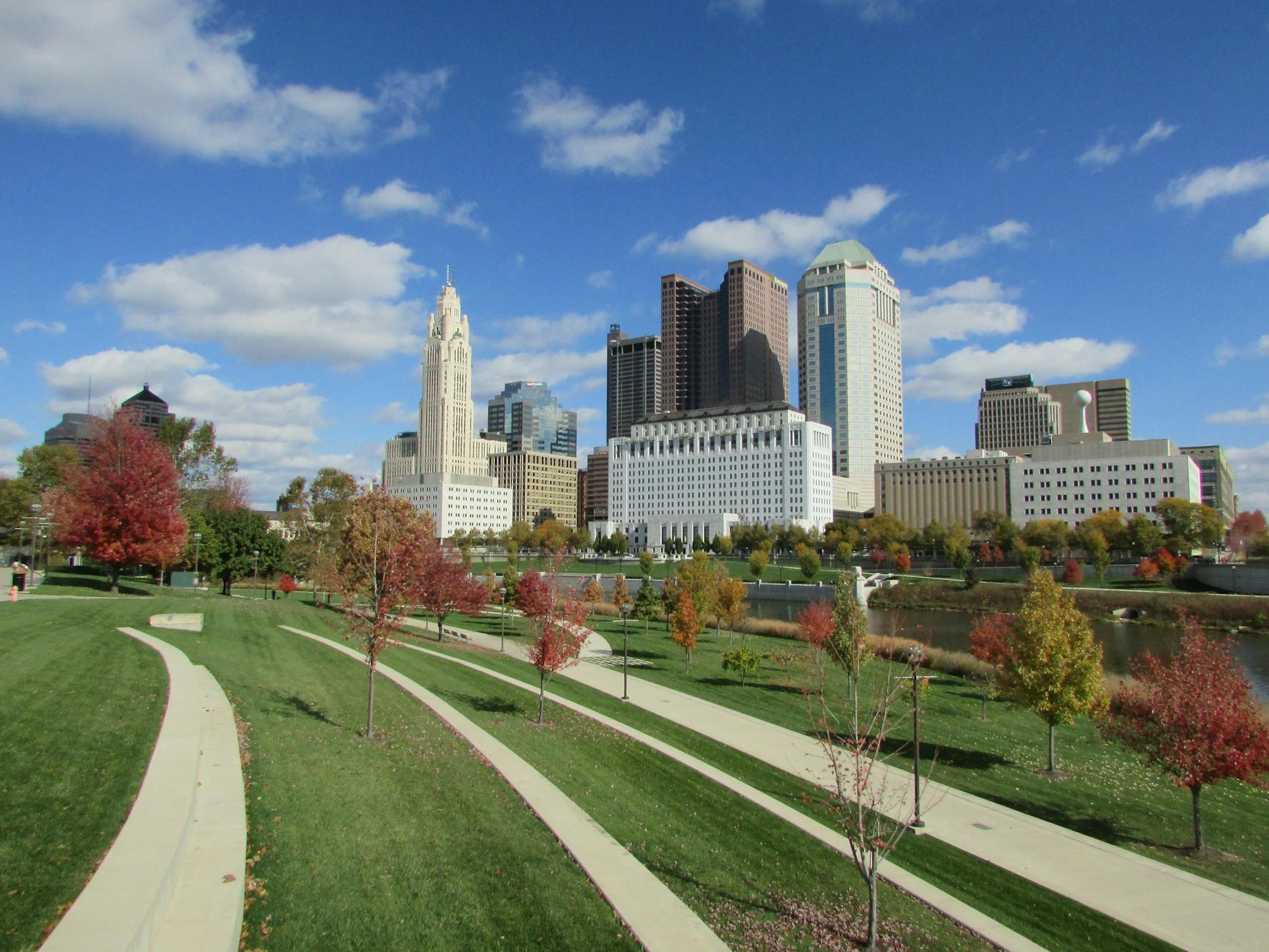 Columbus skyline with business professionals meeting