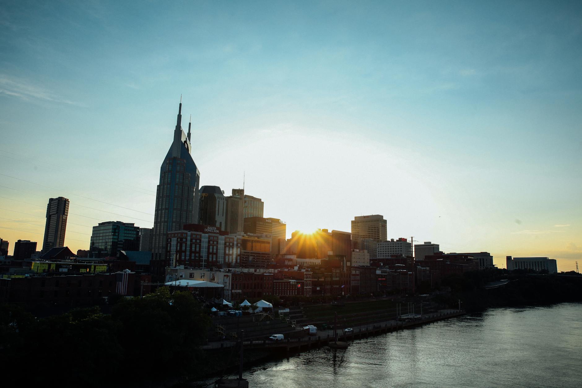 Nashville skyline with business professionals meeting