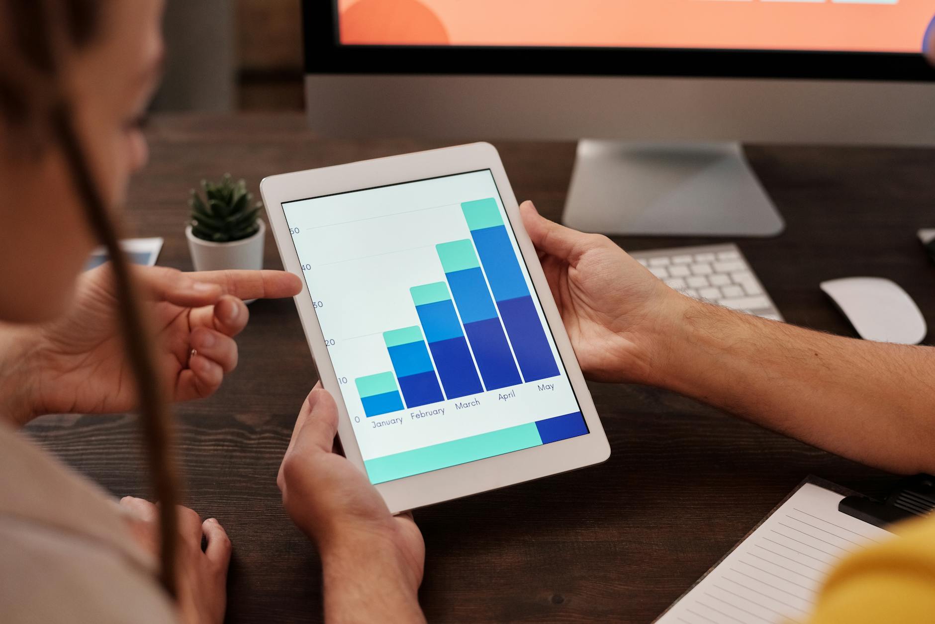 SEO analytics dashboard showing growth charts