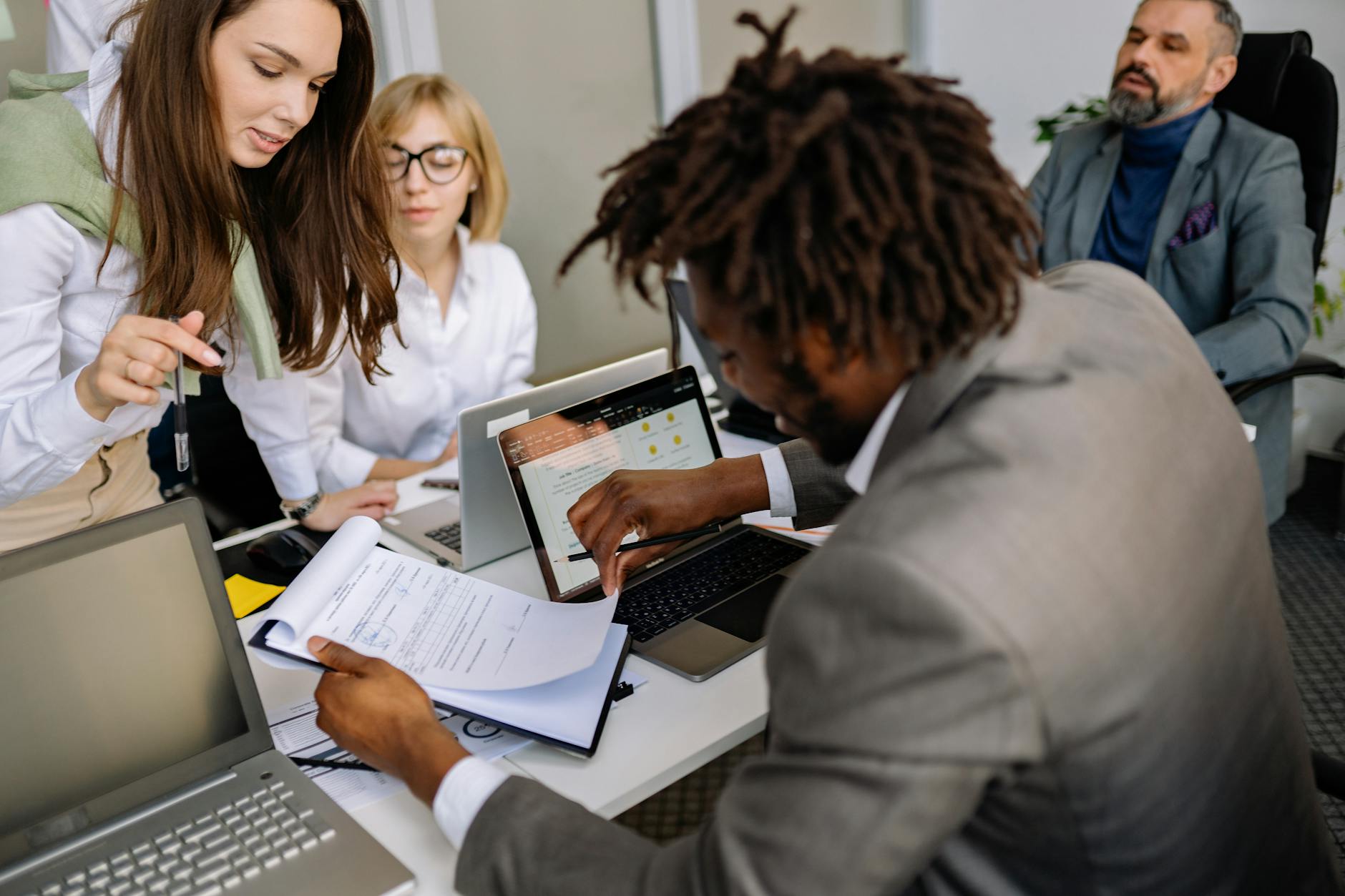 AI-CRM Integration in Oakland: Complete Guide
