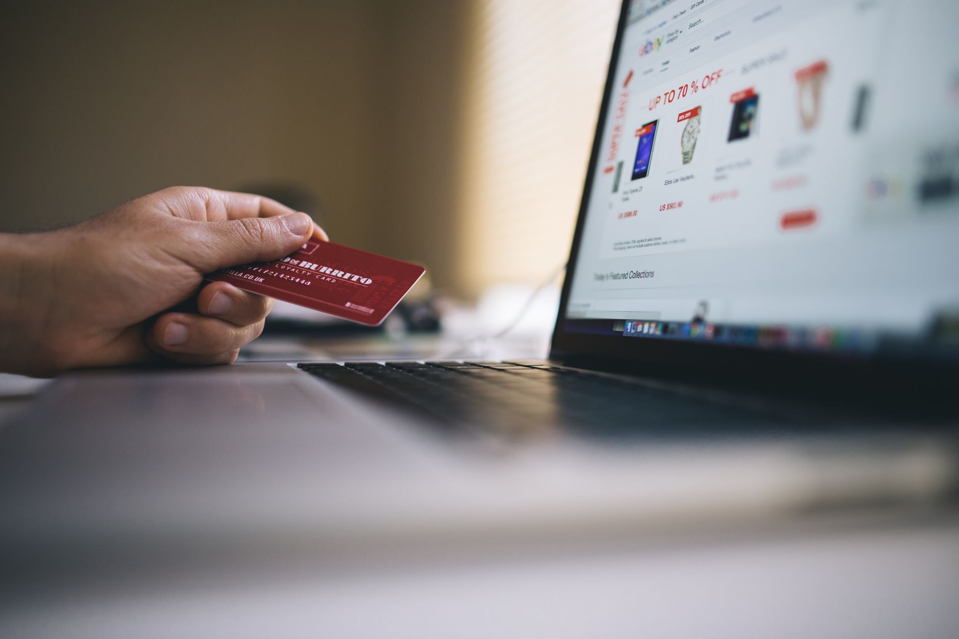 why sales intelligence for ecommerce