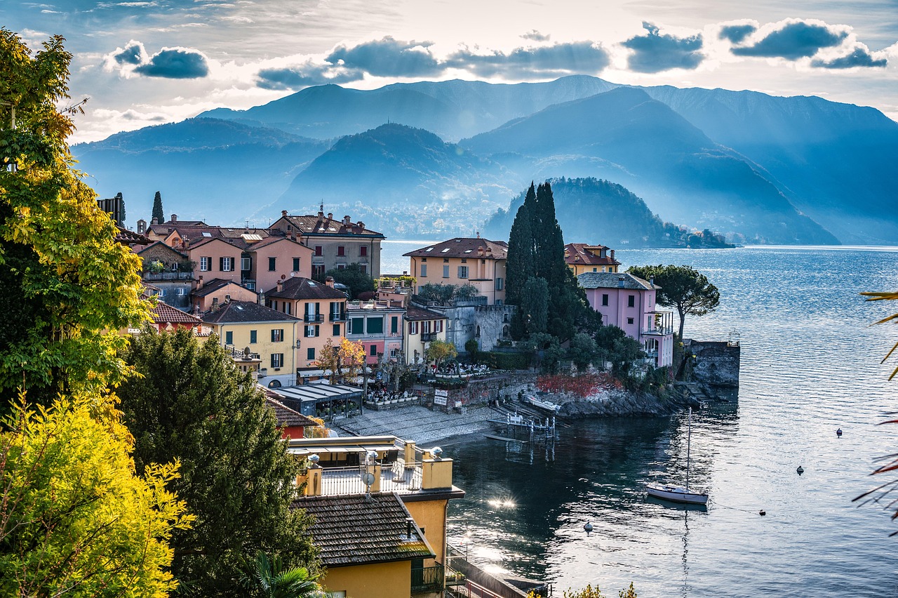 varenna, nature, italy, lake, lake como, como, village, mountain, trees, harbor