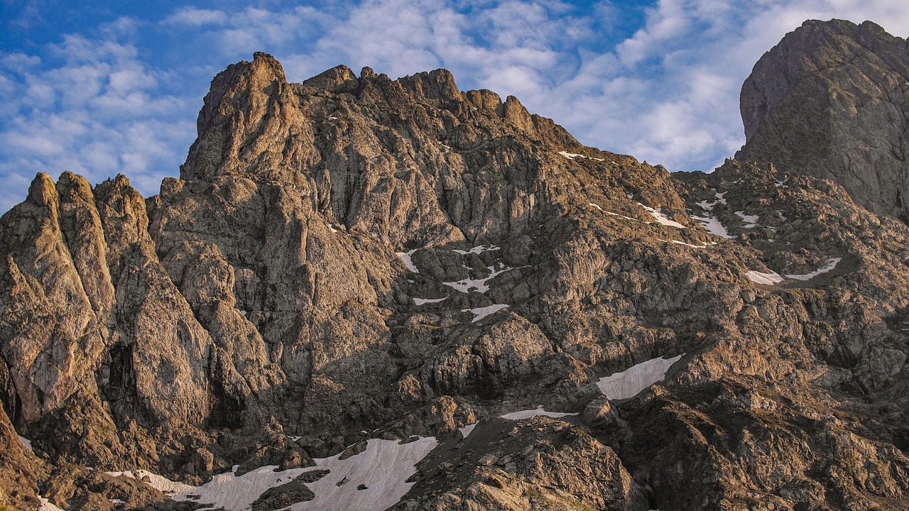 mountains, rocks, stones, clouds, sky, snow, georgia, nature, landscape