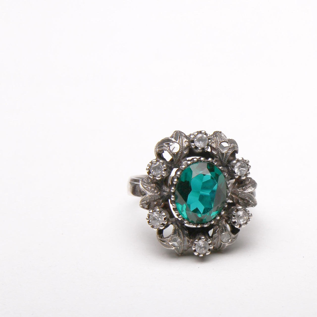ring, jewel, silver, bright, emerald, jewelry, jewel, emerald, emerald, emerald, emerald, emerald, jewelry