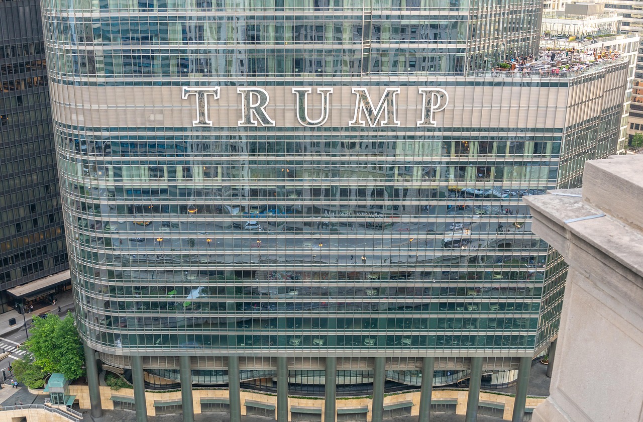 city, building, trump plaza, chicago, architecture, politics, hotel, buildings, urban, illinois