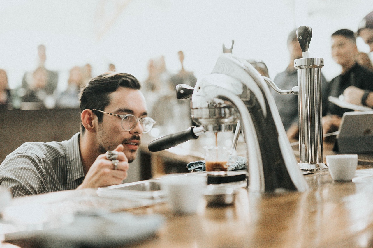 coffee, maker, machine, hot, drink, brewed, espresso, table, people, man, guy, barista, coffeehouse, barista, barista, barista, barista, barista