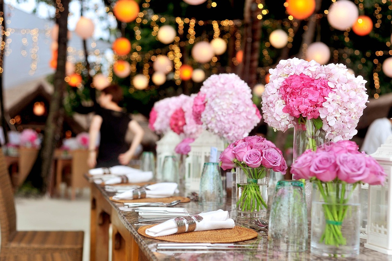 wedding, reception, table, banquet, centerpieces, flower vases, flower wallpaper, table setting, bouquets, celebration, event, decorations, beautiful flowers, nature, elegant, flower arrangements, flowers, roses, table set-up, flower background, wedding setup, wedding photography, wedding details