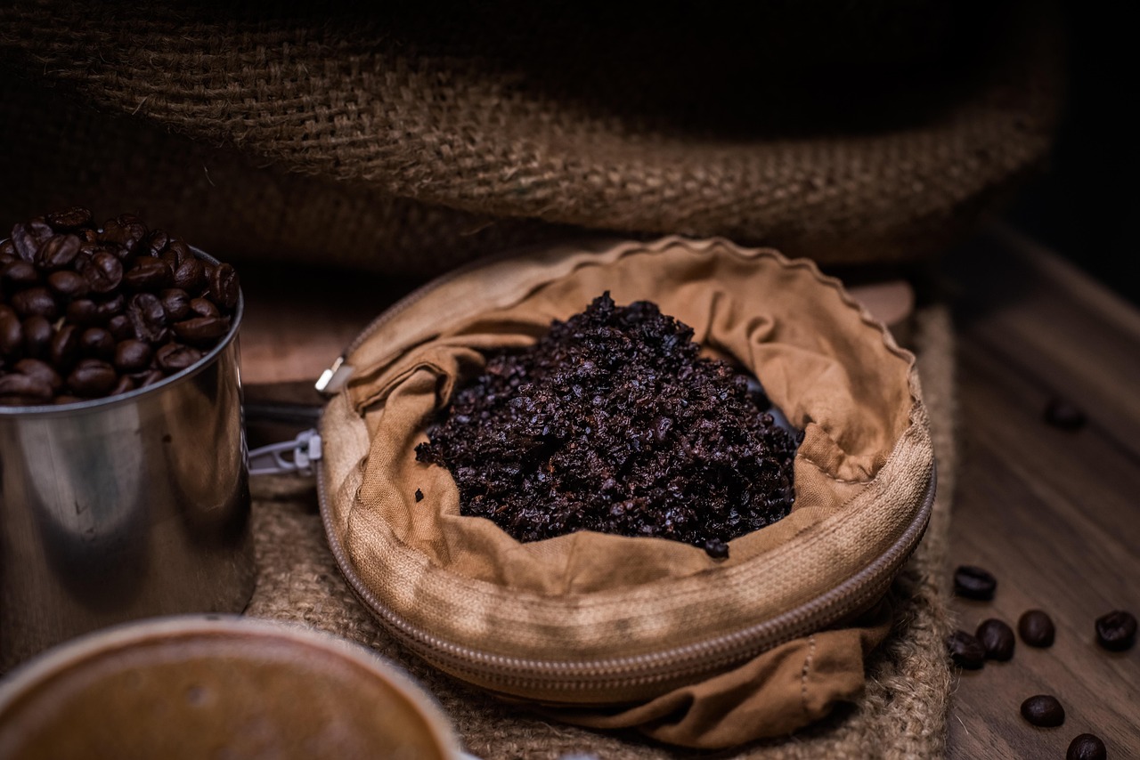 coffee, traditional, coffee beans, roasted, brewed coffee, coffee grinder, froth