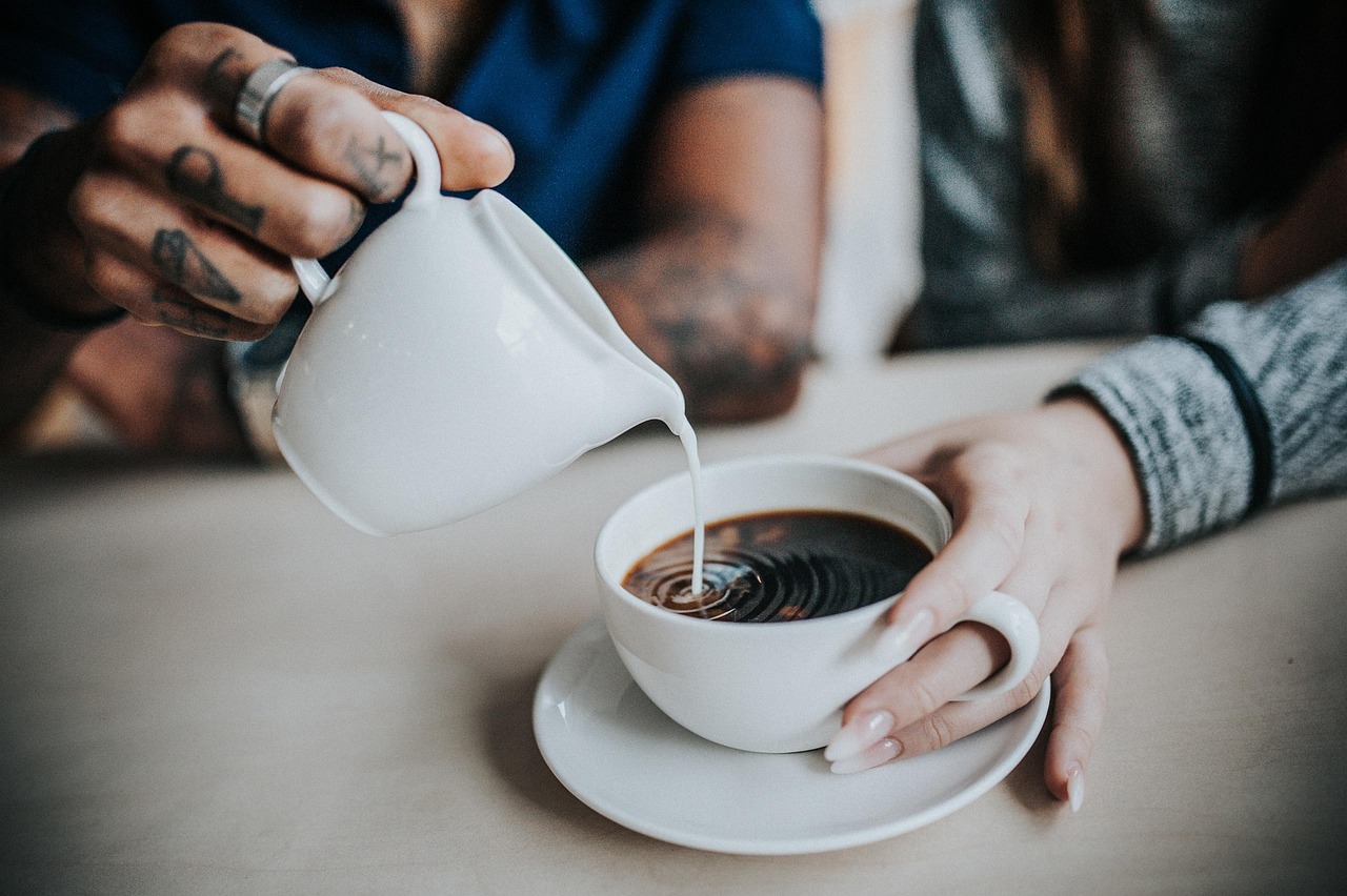 coffee, milk, hands, pour, pouring, caffeine, ceramics, coffee cup, cup, drink, mug, people, couple, man, woman, brewed coffee, coffee break, morning coffee