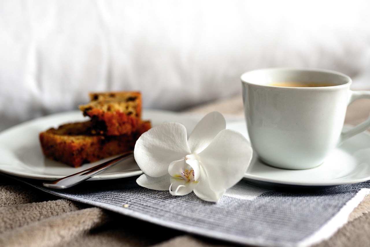 coffee, breakfast, bed, food, cake, happy mothers day, pastry, drink, beverage, breakfast in bed, place setting, coffee cup, service, coffee time, dishes, coffee break, enjoyment