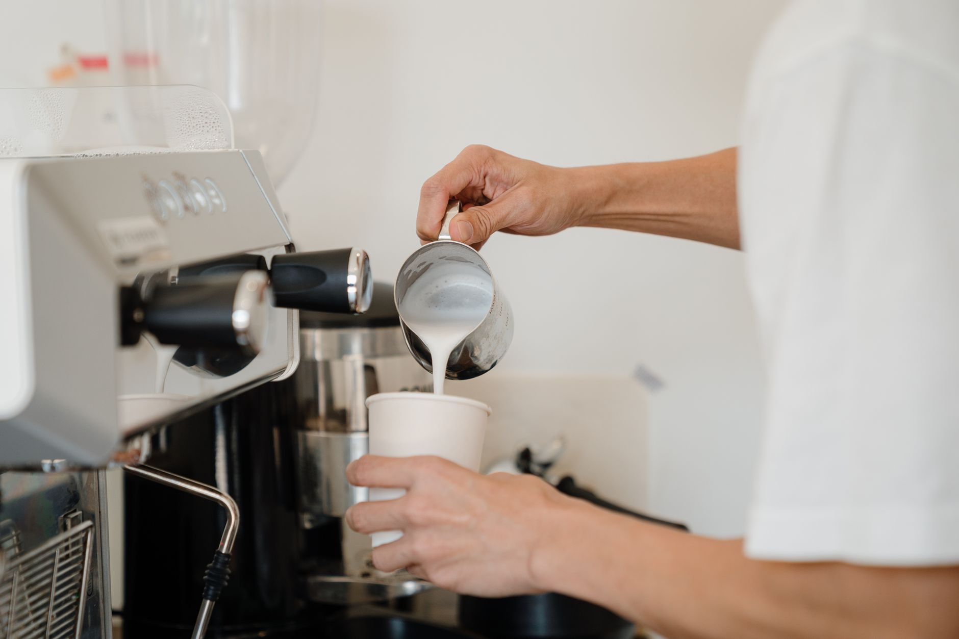 High-resolution image showing ideal microfoam bubble structure for latte art