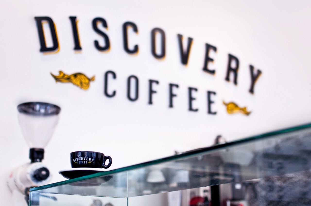 discovery coffee, victoria, british columbia, cafe, coffee