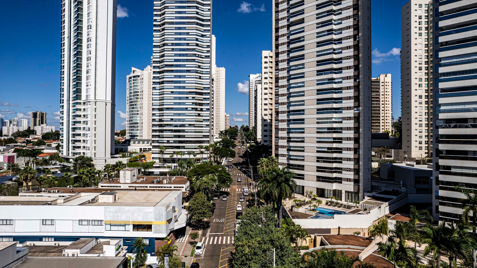 Drone capture of Gleba Palhano's skyscrapers in Londrina, Brazil, showcasing modern architecture and urban planning.