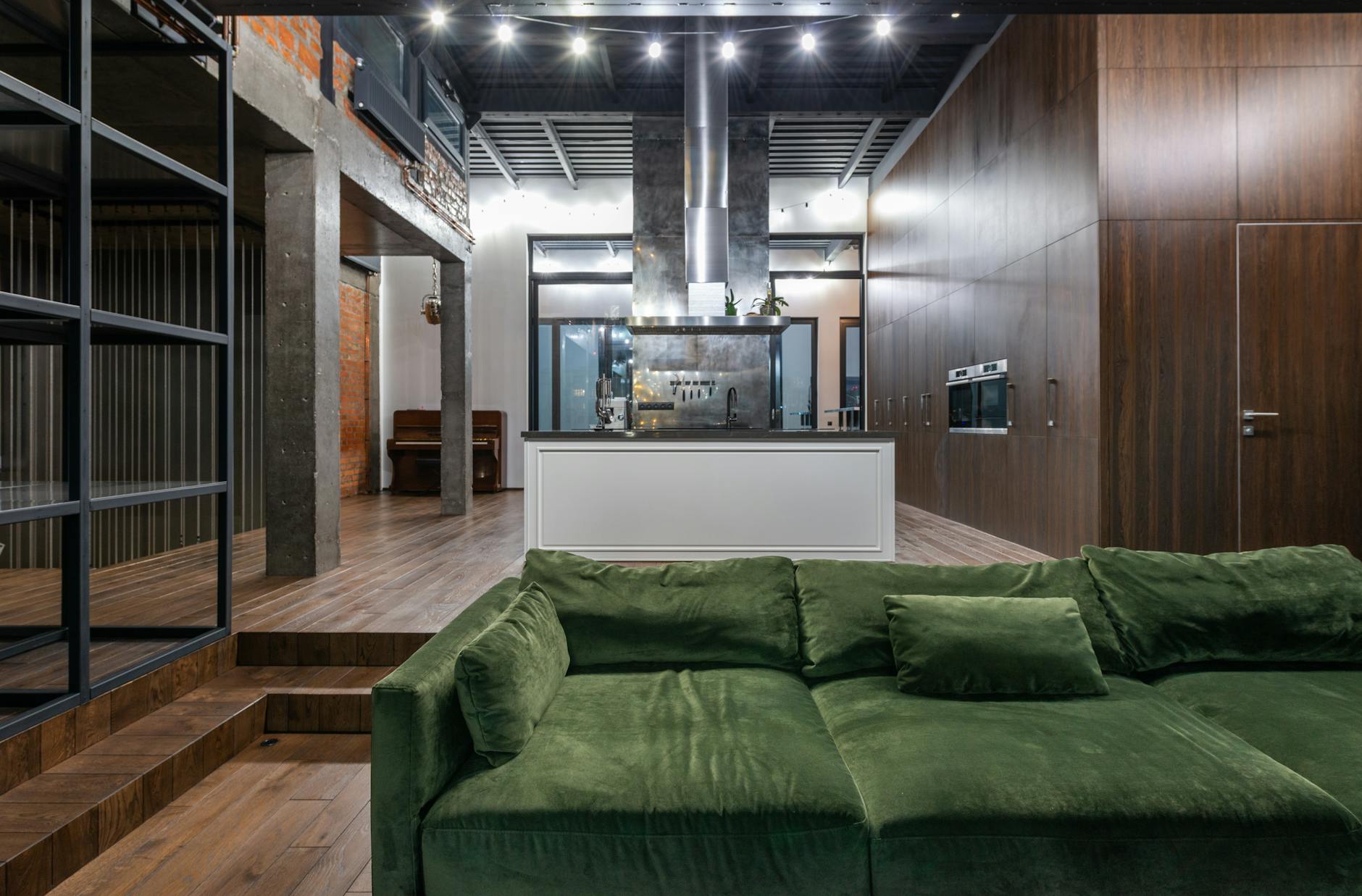 Interior de loft moderno na Barra da Tijuca com vista panorâmica