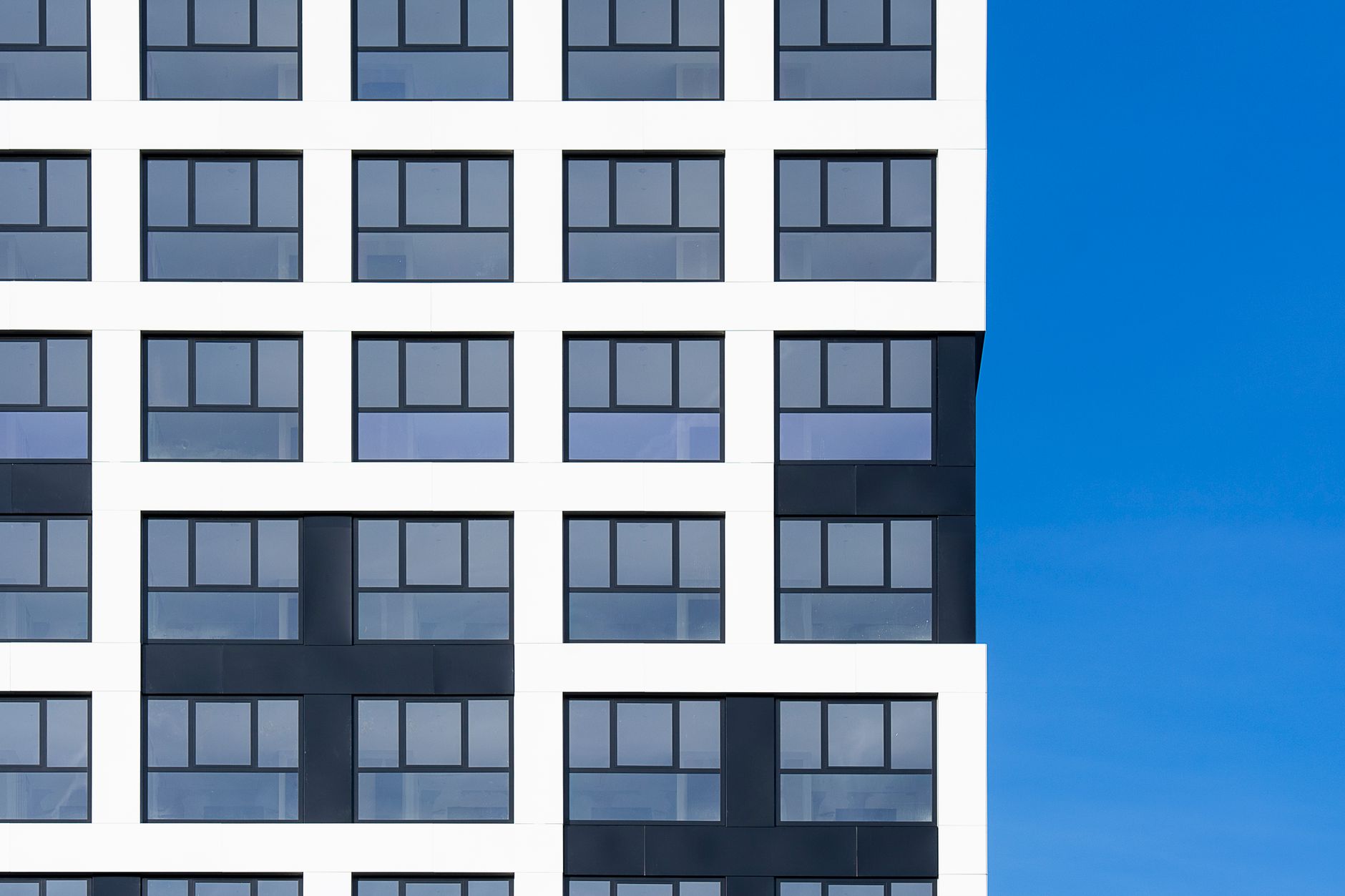 Varanda de loft de luxo com vista para o mar no Rio de Janeiro
