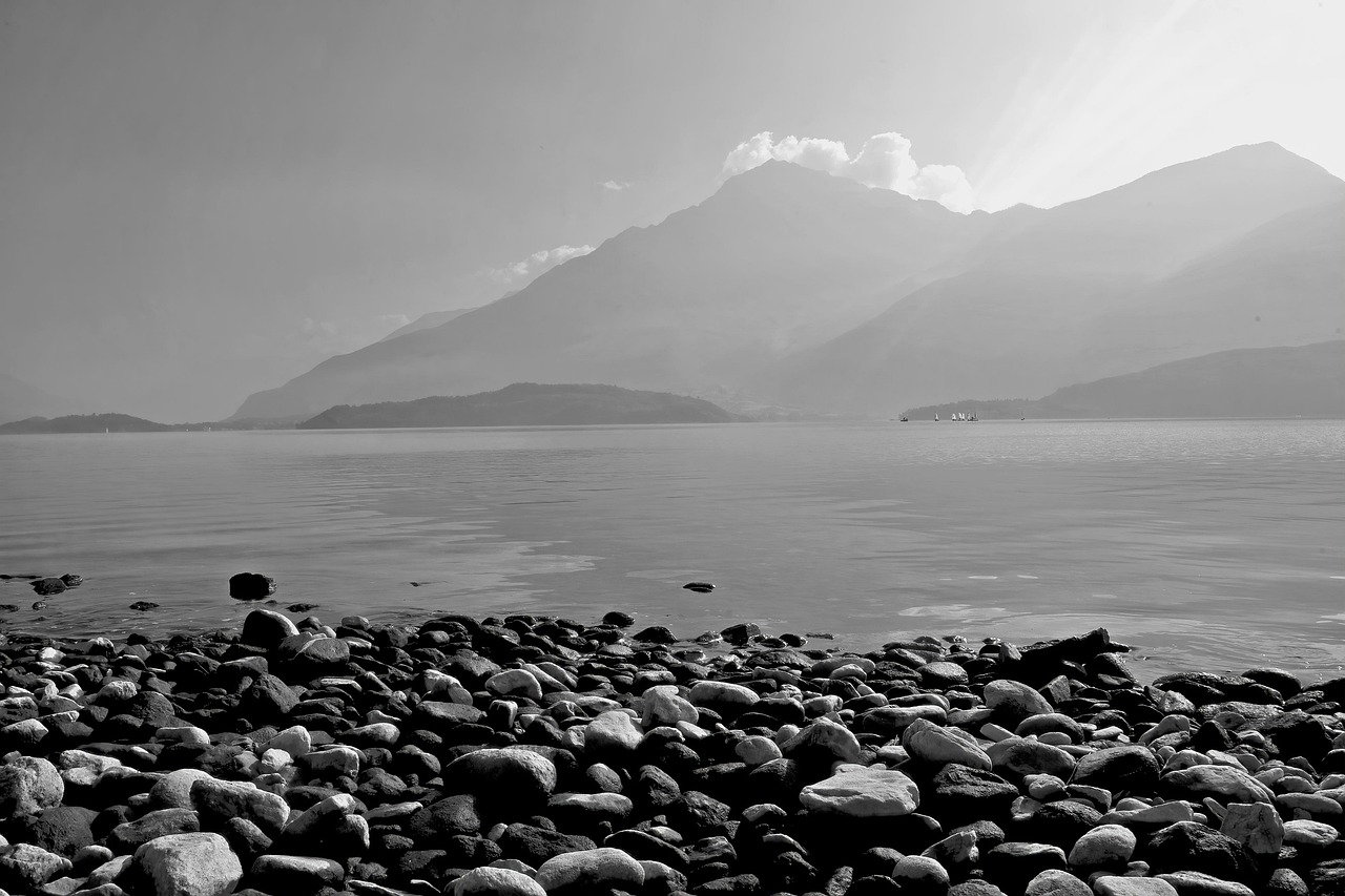 the needle, beach, sassi, lake como, lombardy, nature, italy, mountains, shore, stony, it costs, mist, fog, vacation, tourism, panorama, black and white