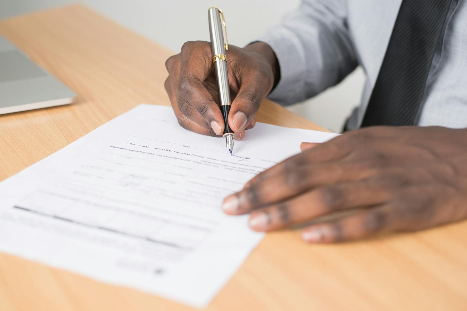 Como Registrar um Contrato de Venda de Soja — Guia Legal Completo
