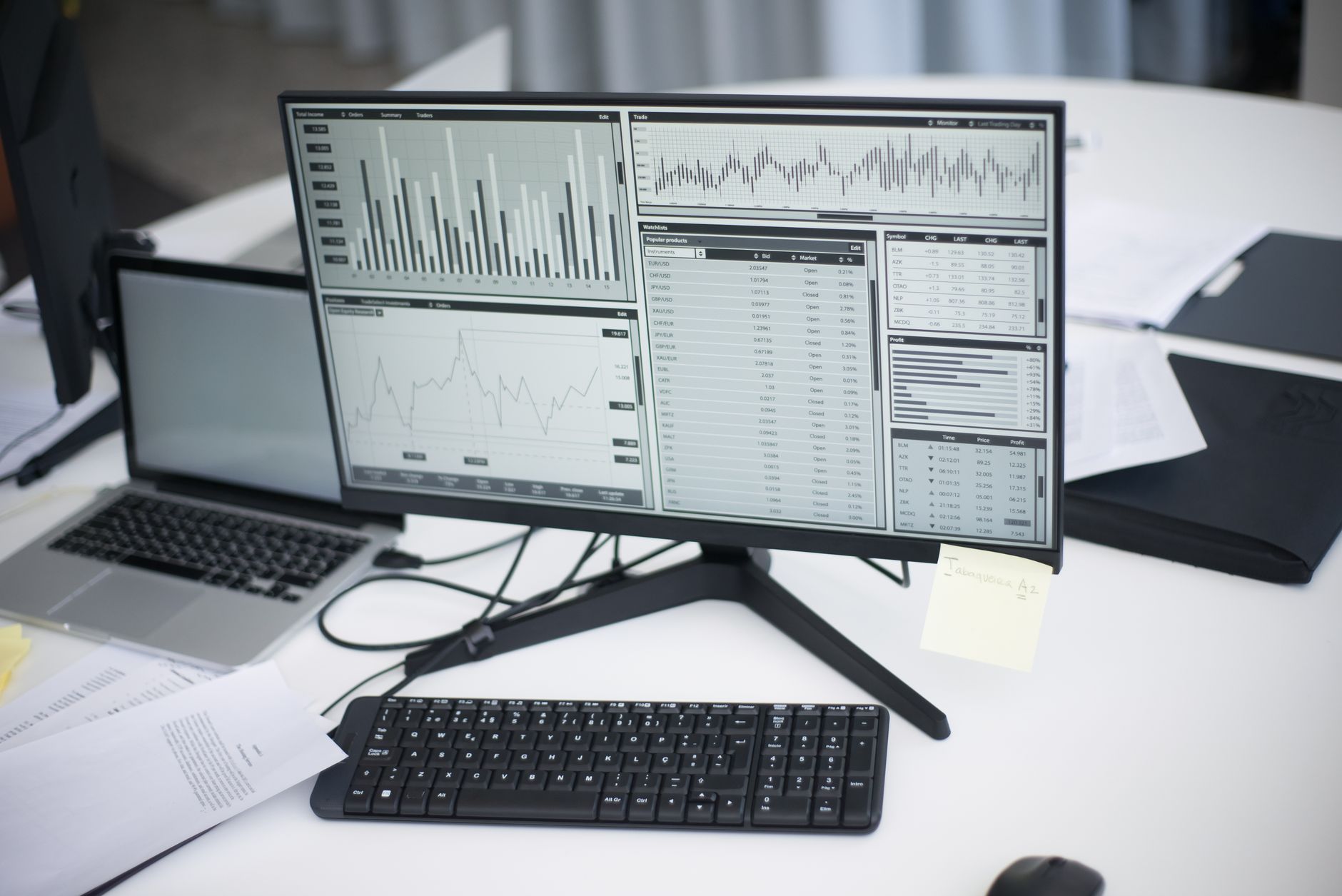 Side-by-side task management app cost analysis