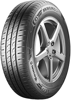 Pneu Continental 175/70 R13 em close-up, mostrando detalhes da banda de rodagem