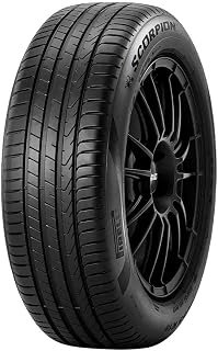 Detalhe da banda de rodagem de um pneu Pirelli 225 60 R17