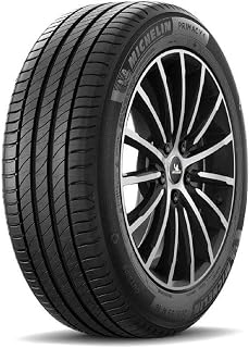Detalhe da lateral do pneu 215/60 R17 Kumho mostrando marcações