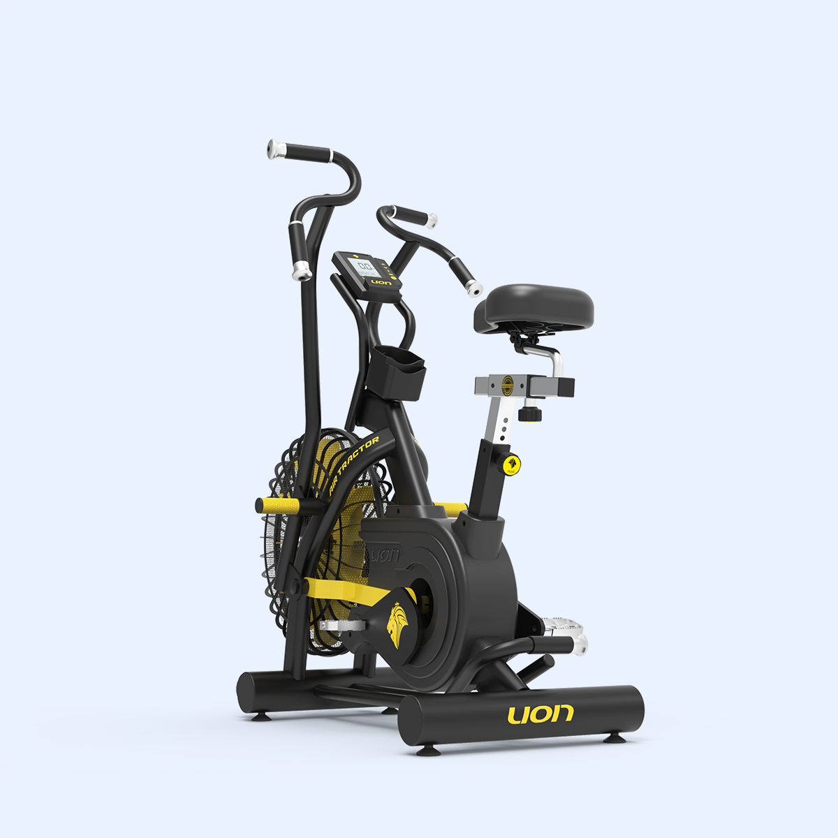 Air bike em academia de Sorocaba com alunos treinando