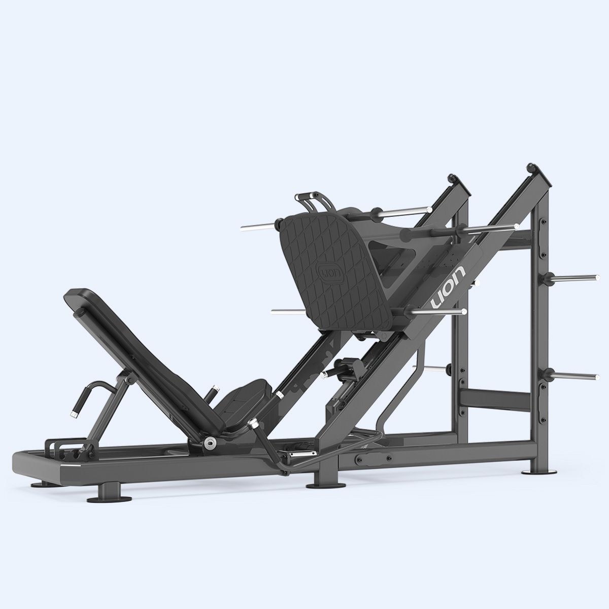 Atletas usando leg-press-45 em academia de São Luís-MA
