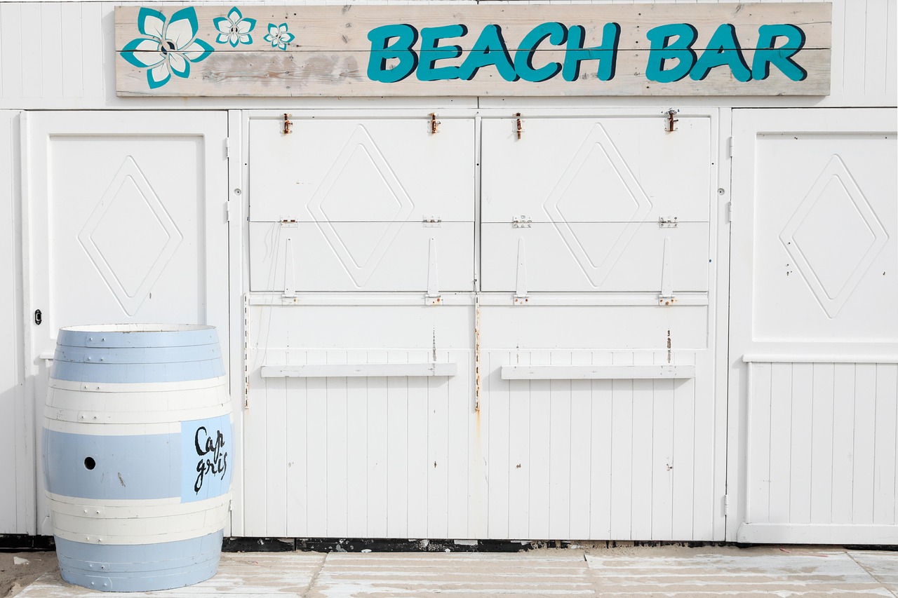 beach bar, beach, vacations, nature, summer, leisure time, relax, closed, belgium, de haan, quitting time, summer holidays, barrel, white
