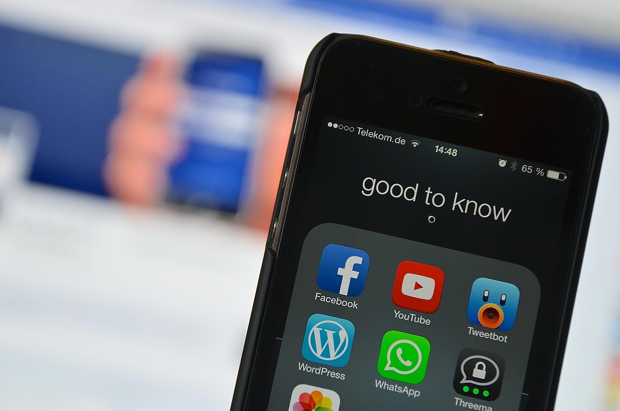 social media, facebook, social network, communication, social, social networking, internet, multimedia, technology, contact, media, digital, youtube, youtube, youtube, youtube, youtube, youtube