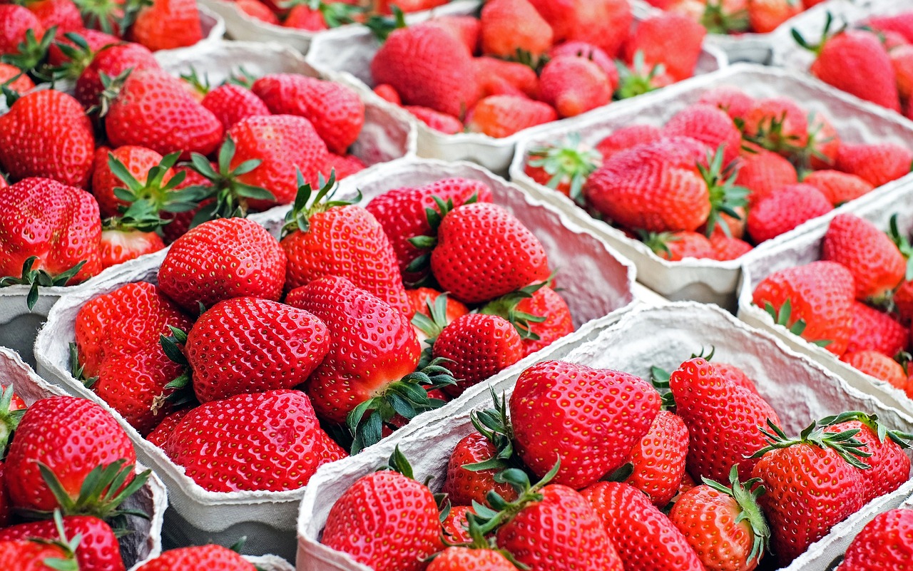 strawberries, fruit, market, food, red fruit, berry, produce, harvest, organic, natural, sweet, tasty, strawberries, strawberries, strawberries, strawberries, strawberries, fruit, market, market