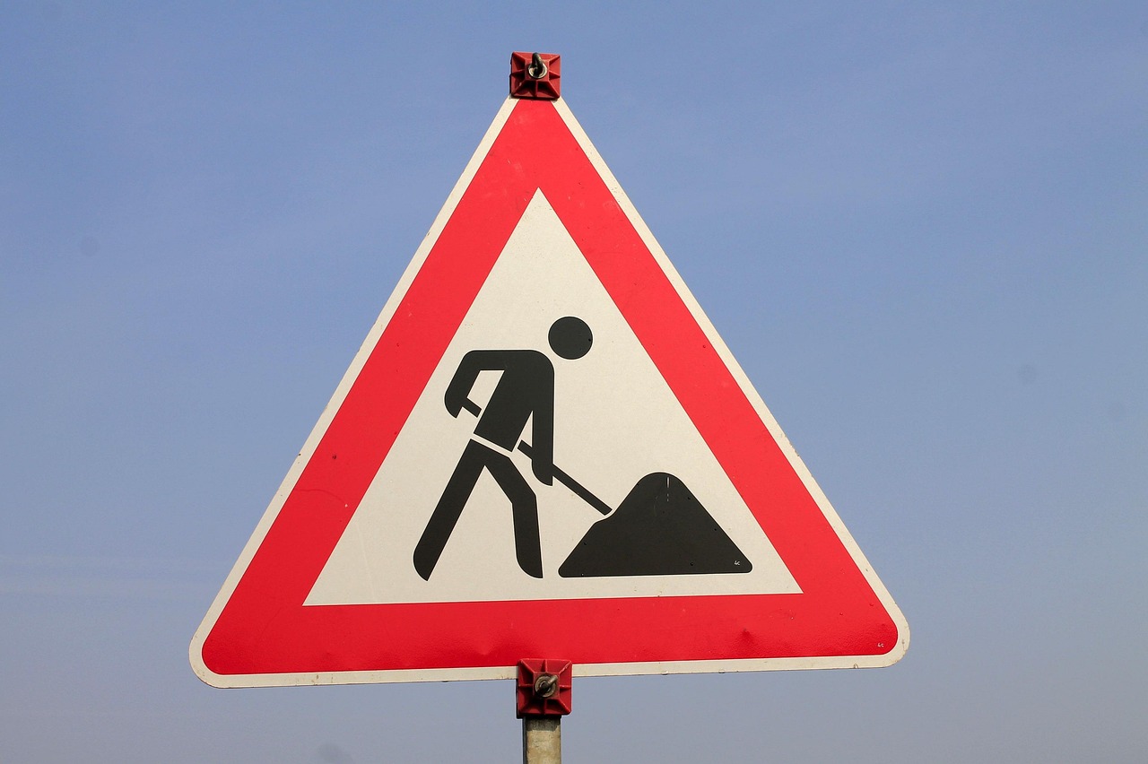 sign, marking, construction site, construction site sign, a notice