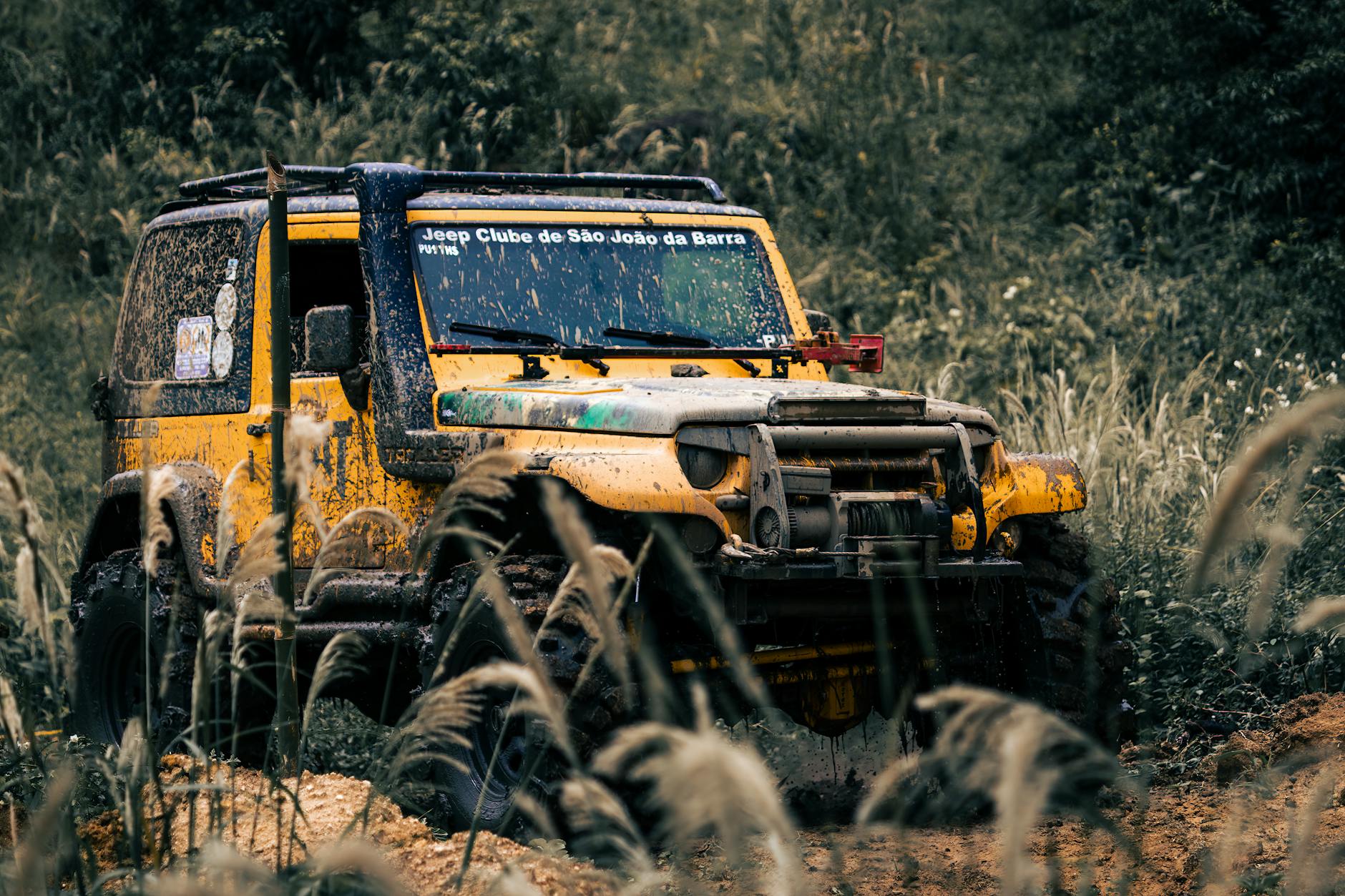 Pneus ATR instalados em Jeep Renegade off-road