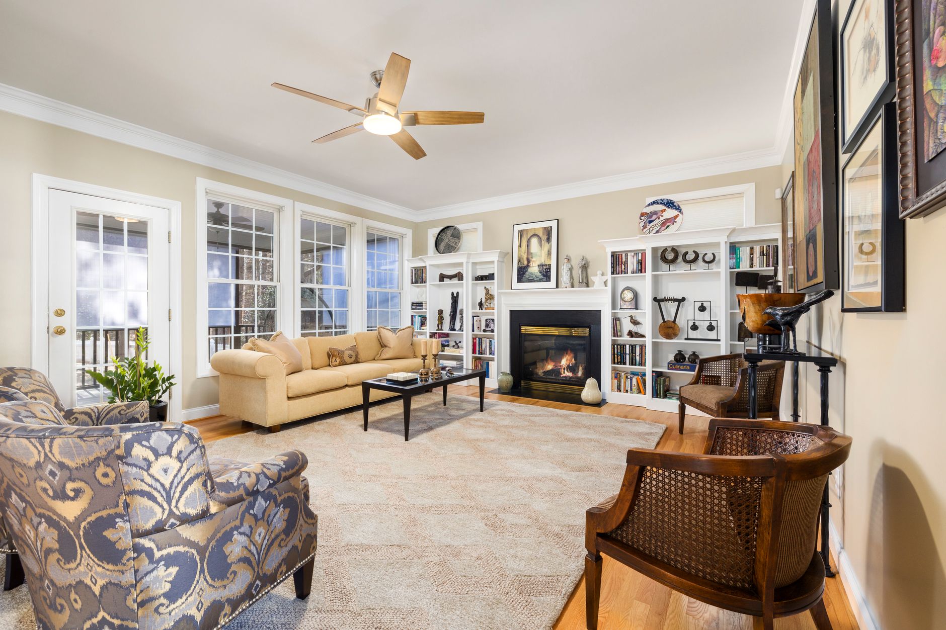 Bright and spacious living room with elegant decor, perfect for modern homes.