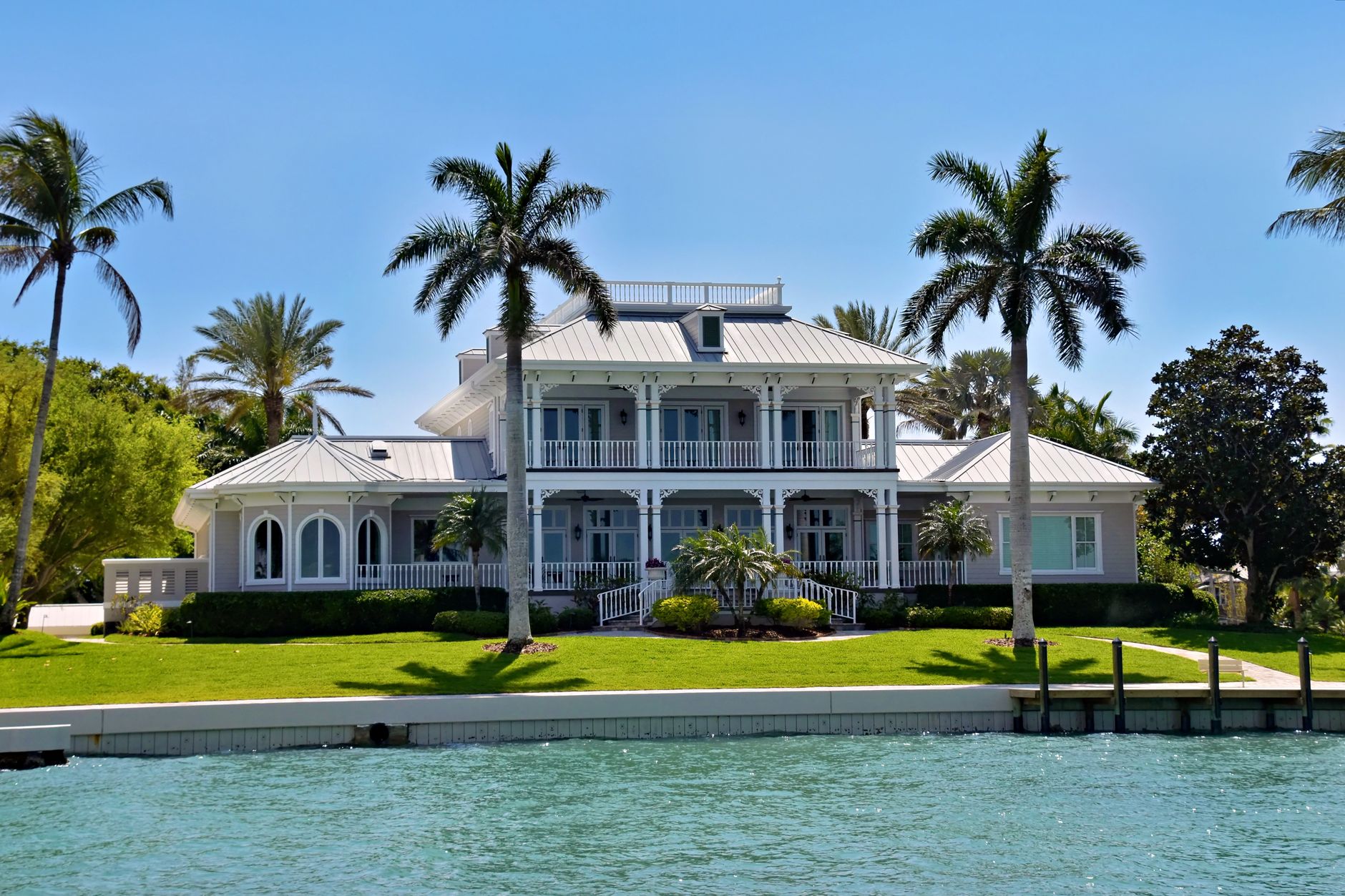 Luxury homes in Houston with AI-enhanced professional photography showing vibrant colors and perfect lighting