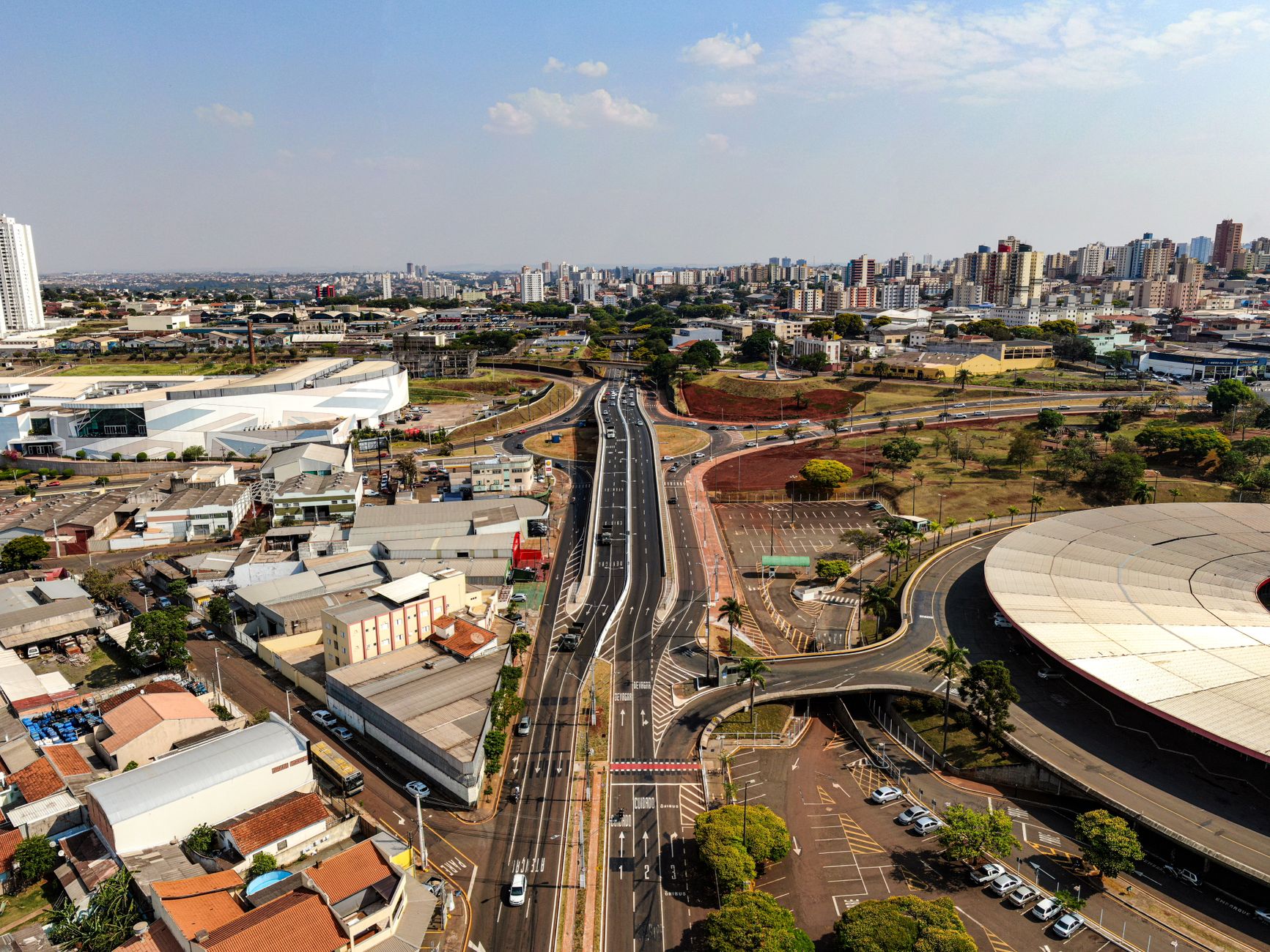 Dynamic aerial capture of Londrina's urban cityscape and roads in Brazil.