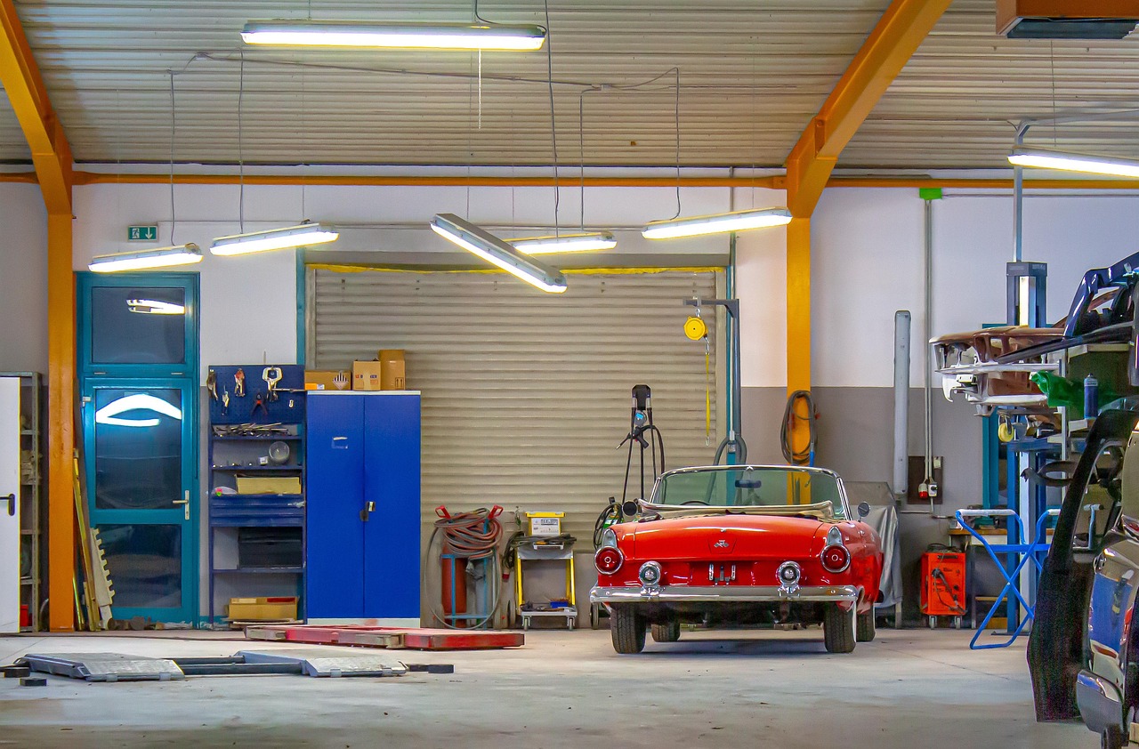 antique car, garage, repair, dare, automobile, car wallpapers, classic, lifting platform, convertible, car, restore, rarity, chevrolet, red, rare