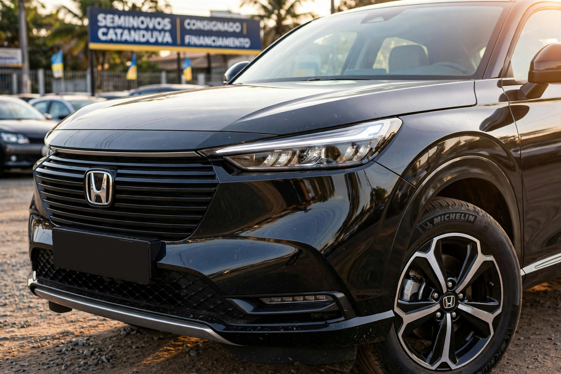 used car dealership showroom comprar honda hr v
