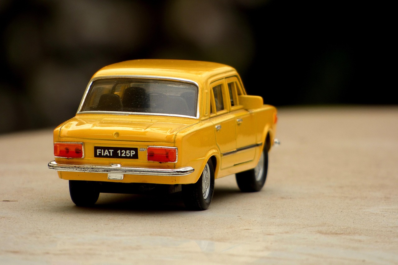 fiat, auto, vehicle, small car, old car, classic car, scale, toy, fiat 125p, miniature, automotive, transport, ancient, fiat, small car, small car, small car, small car, small car
