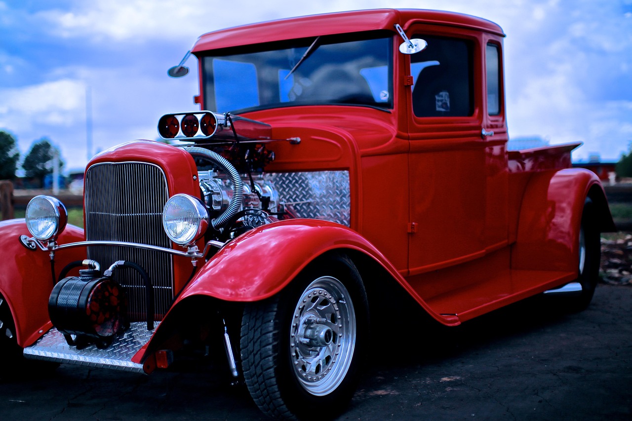 Pickups seminovas em exposição na Stilo Veículos em Catanduva