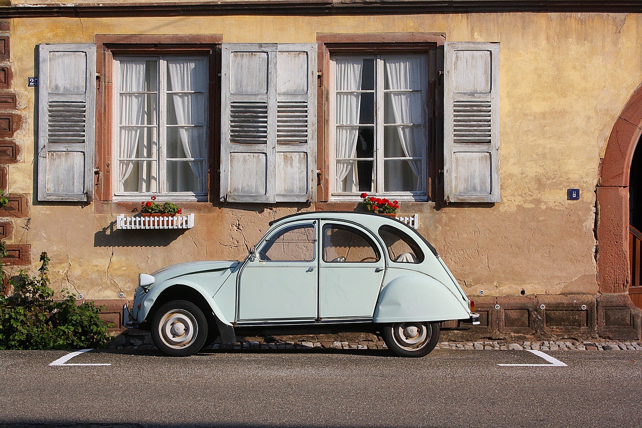 automobile, antique car, citroen duck, window, building, architecture, old, city, travel, historic center, renault, wissem castle, alsace, automobile, automobile, window, window, window, window, window, building, city, travel