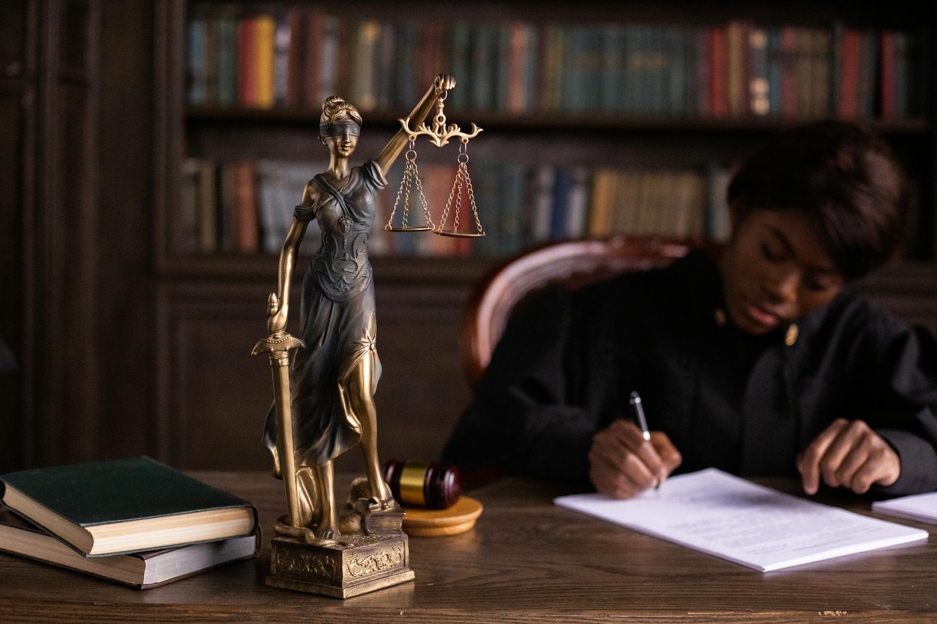 Defesa em Improbidade Administrativa: Estratégias e Sanções