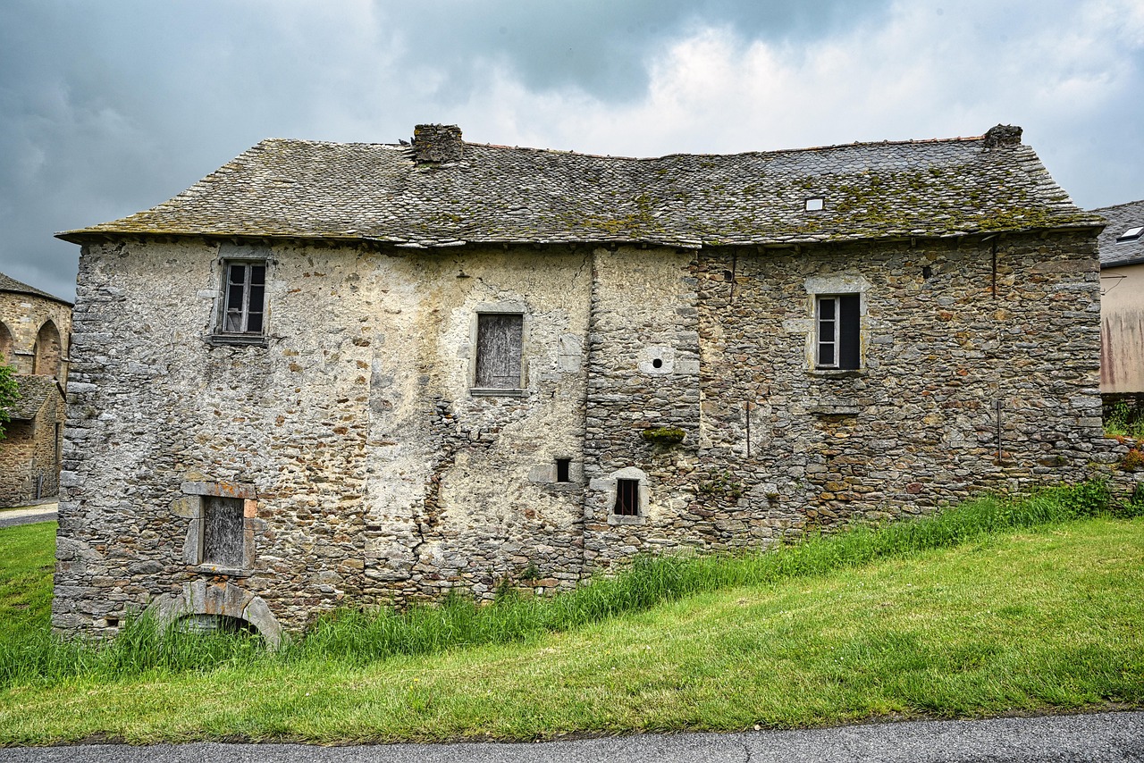 house, old, roof, former, stones, ruins, abandoned, town, house, house, house, house, house, abandoned, abandoned